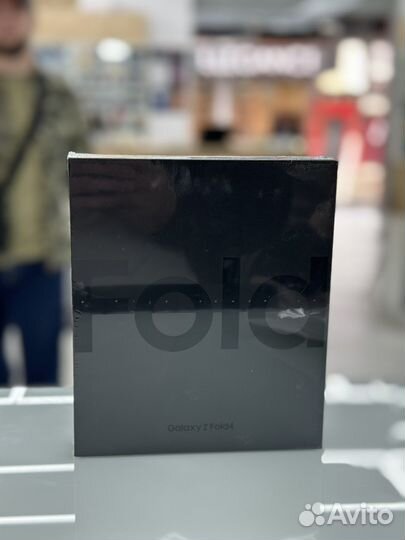 Samsung galaxy z Fold 4 512gb