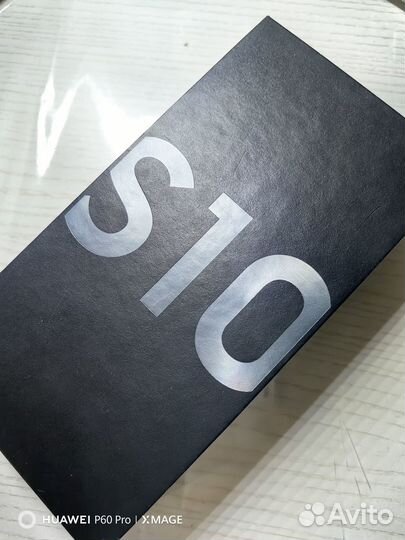 Samsung Galaxy S10, 8/128 ГБ