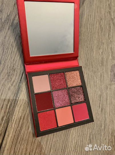 Huda Beauty Ruby Obsessions Palette