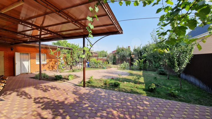 Дом 165,4 м² на участке 8 сот.