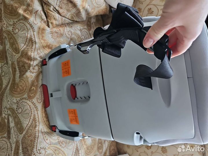 Автомобильное кресло BMW