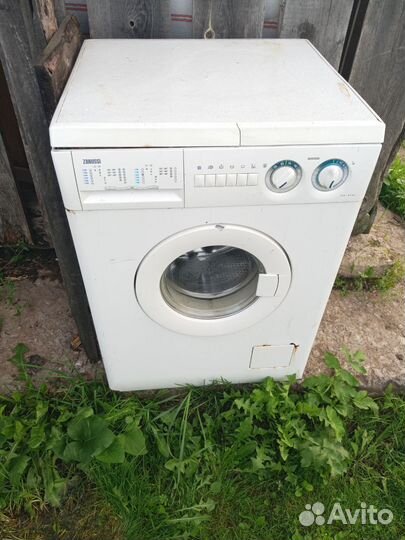 Стиральная машина на запчасти zanussi