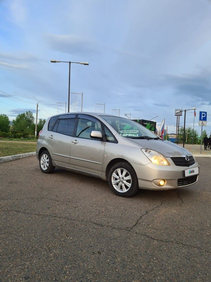 Toyota Corolla Spacio: фото владельца