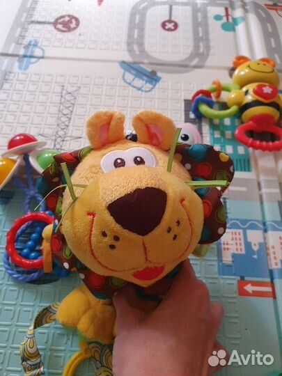Игрушки для малышей пакетом