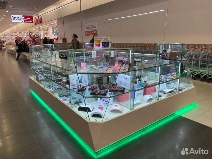 Продается торговый остров в трц Гагаринский 1 этаж