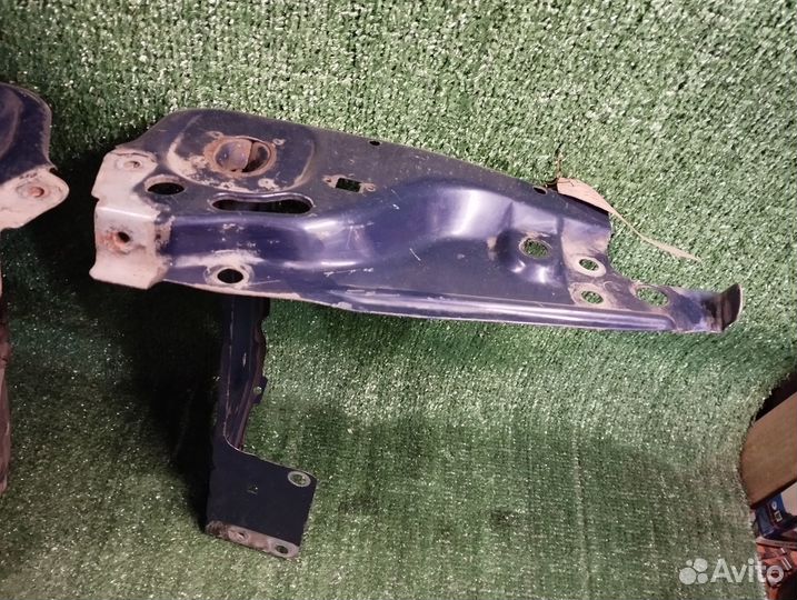 Части телевизора audi 80