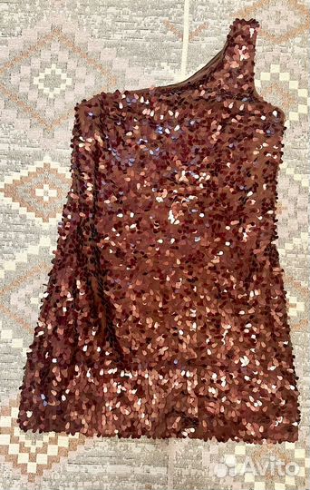 Новогоднее платье Mango