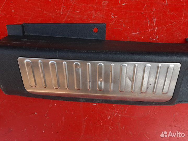 Обшивка багажника Mitsubishi Outlander