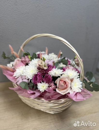 Корзина с цветами