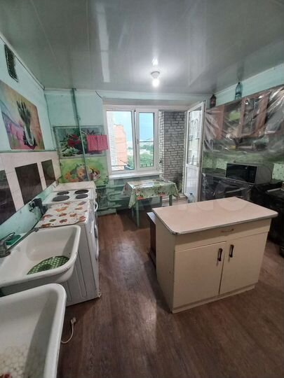 Комната 17 м² в 4-к., 8/9 эт.