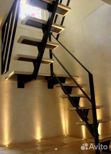 Лестница металлическая дизайн 4651