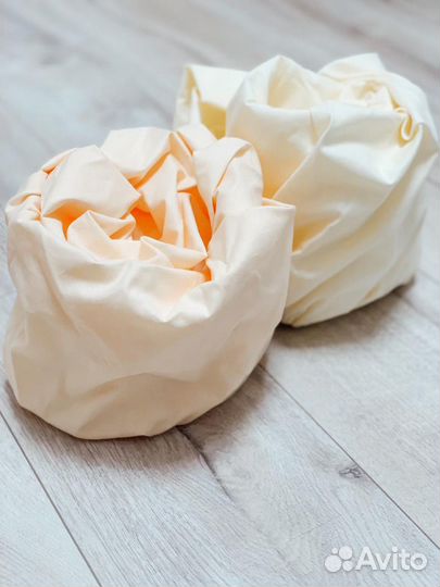 Простынь на резинке в детскую кроватку