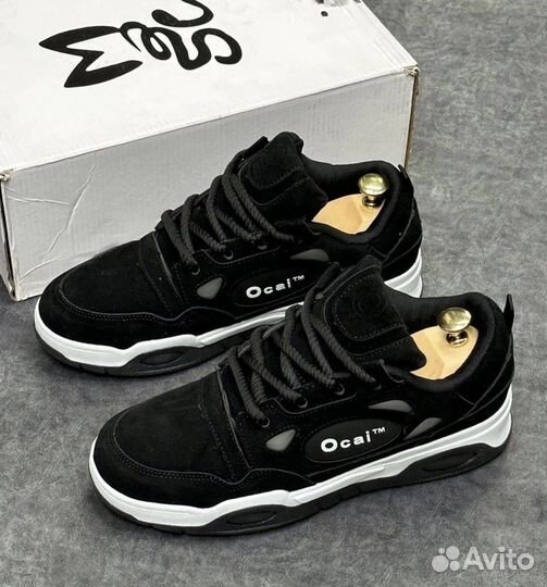 Кроссовки черные Ocai