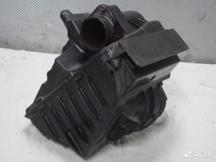 Корпус воздушного фильтра Рено Меган 3 Флюенс