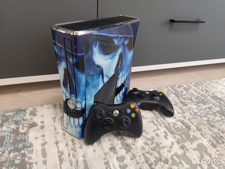 Прошитый Xbox 360 S 250Gb+игры