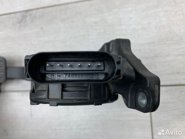 Педаль газа Ford Galaxy минивэн qxwa 2007