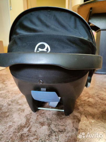 Автомобильное кресло от 0