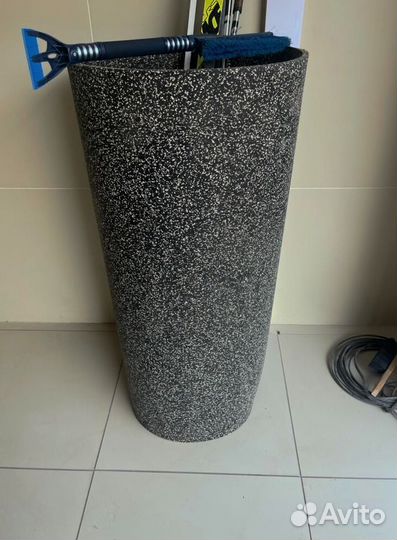 Напольное резиновое покрытие из крошки в рулонах