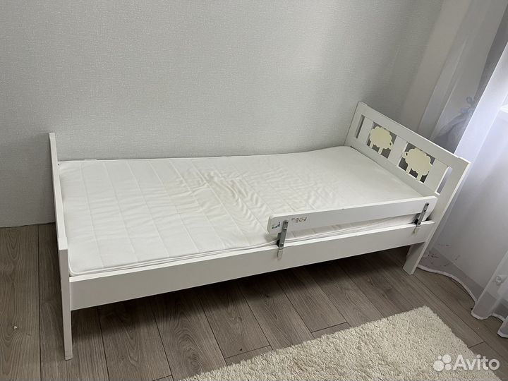 Детская кровать IKEA с матрасом