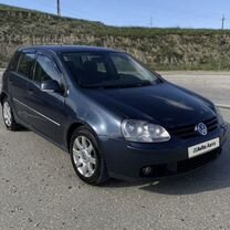 Volkswagen Golf 1.6 AT, 2005, 417 000 км, с пробегом, цена 520 000 руб.