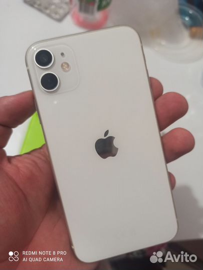 iPhone 11, 64 ГБ