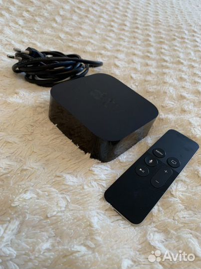 Тв приставка apple TV
