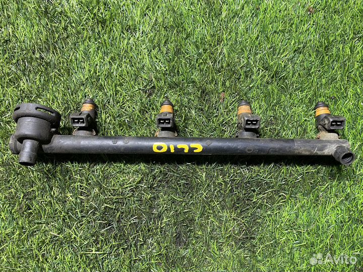 Рейка топливная (рампа) Renault Clio 2