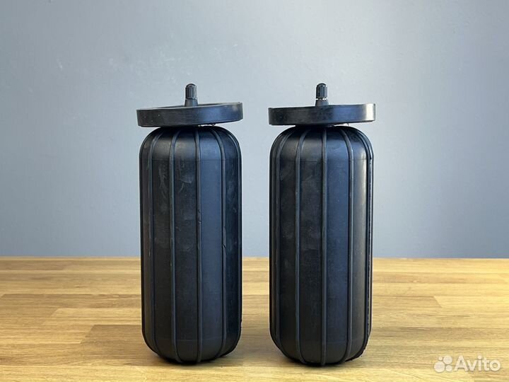 Пневмобаллоны в пружину с торцевым нипелем