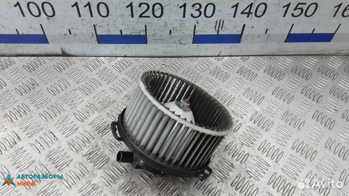 Моторчик печки Mazda 3 BK рест. 2006 BP4K61B10