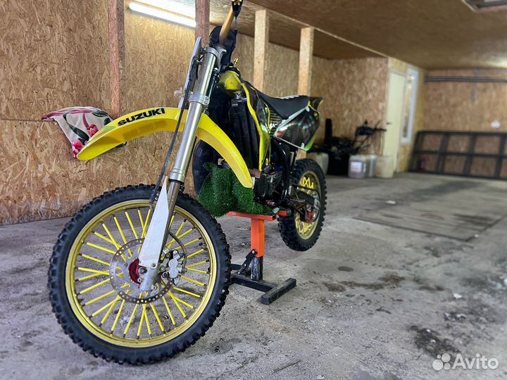 Suzuki RM 85
