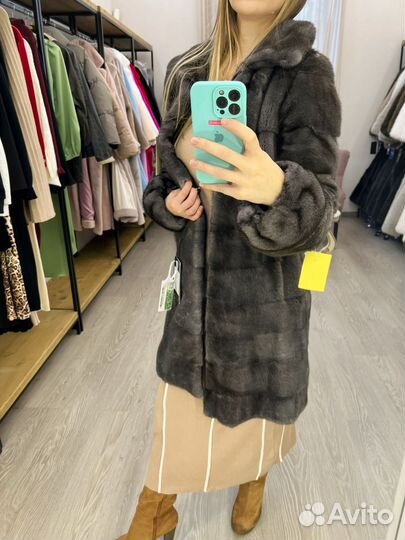 Абсолюно новая норковая шуба с капюшоном