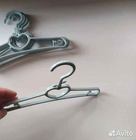 Вешалки детские