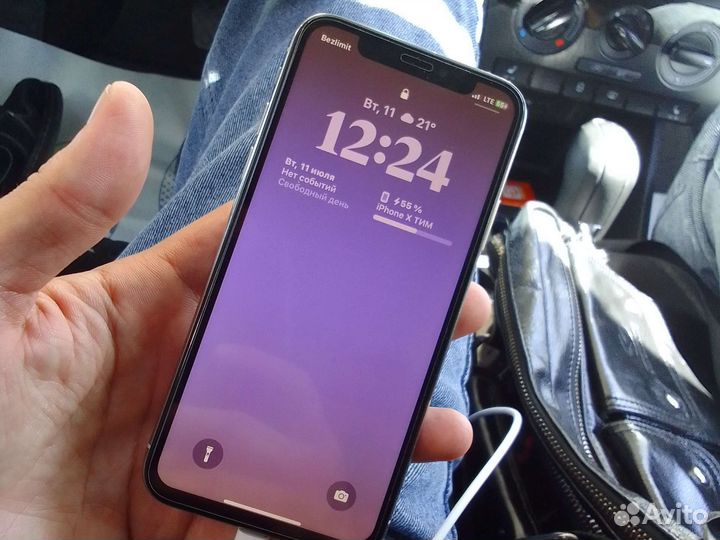 Телефон iPhone 10