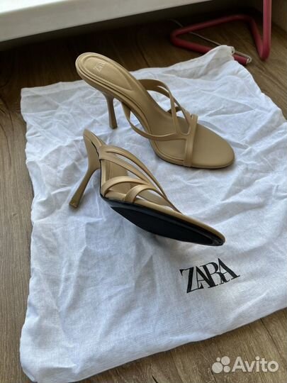 Босоножки женские Zara