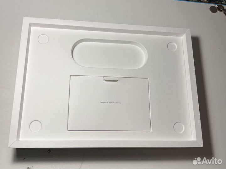 Коробка от MacBook Pro 16