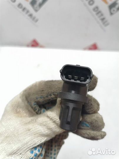 Mercedes C w204 Датчик положения распредвала