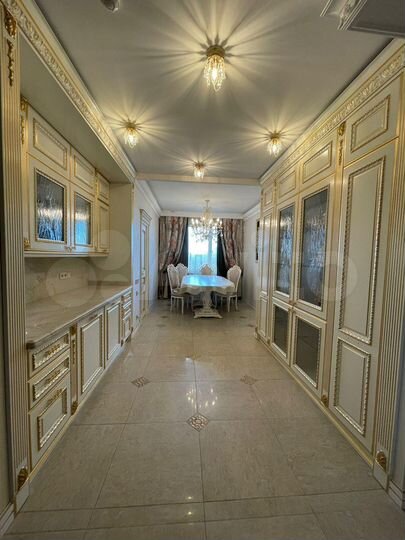 Своб. планировка, 185 м², 10/33 эт.