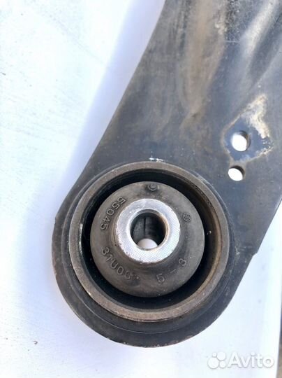 Nissan Maxima а32 Cefiro цапфа задняя левая