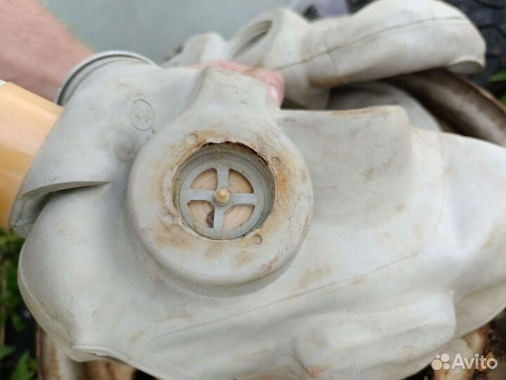 Противогаз пмг