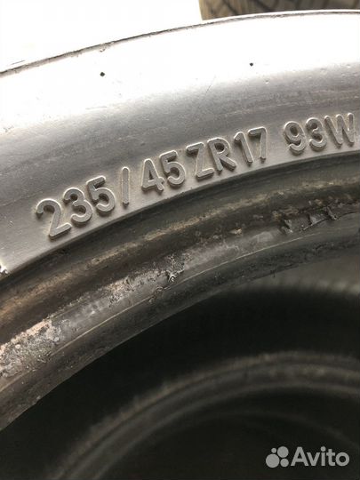 Toyo Proxes R888 235/45 R17 93W