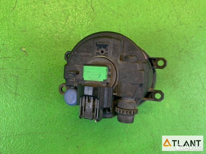 Туманка передняя левая toyota prius