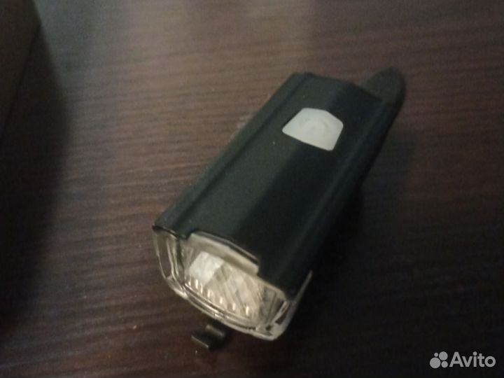 Фонарь для велосипеда передний
