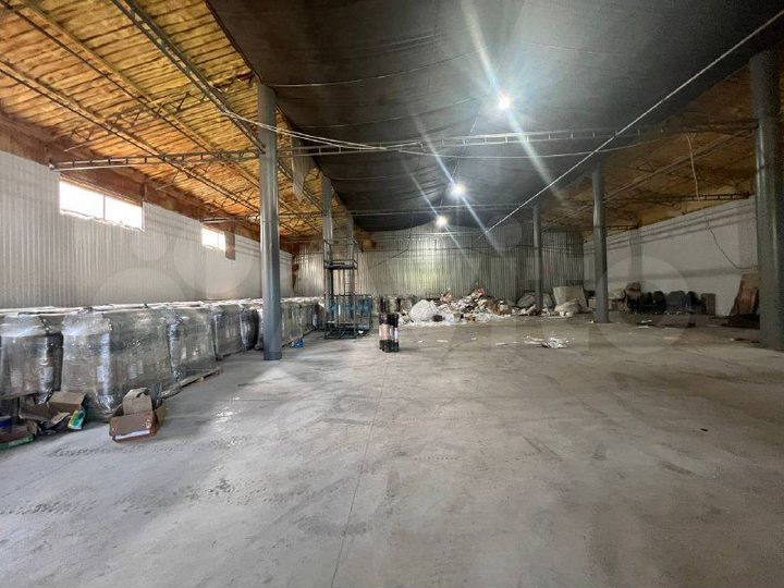 Склад, производство 1300 м²