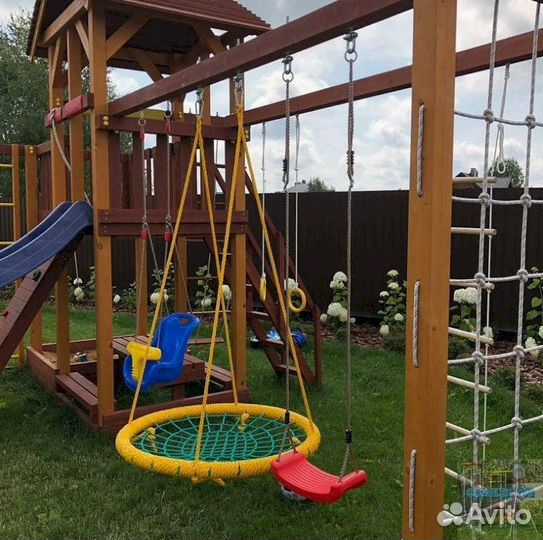 Детская площадка для лета и зимы