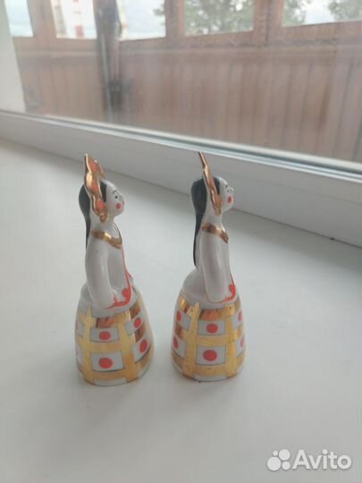 Статуэтка фарфоровая