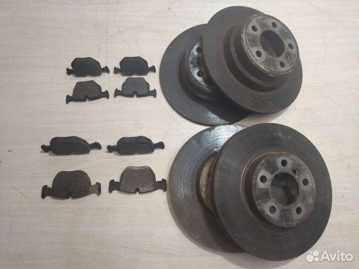Тормозные диски с колодками бмв е53 из Японии