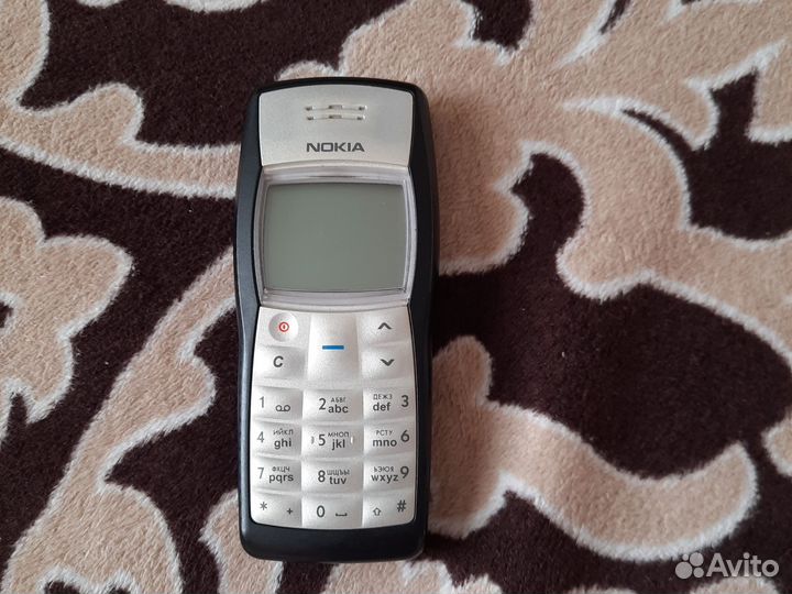 Телефон Nokia 1100