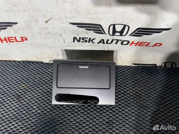 Подстаканник Honda Accord CL7 K20A 2007