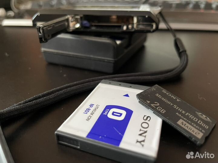 Sony cyber shot dsc t77 mkm