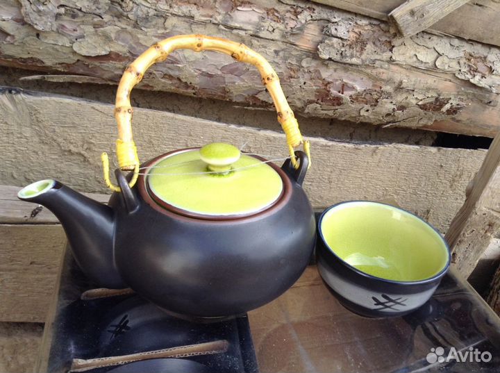 Чайный набор фарфоровый (чайник и 6 пиал)